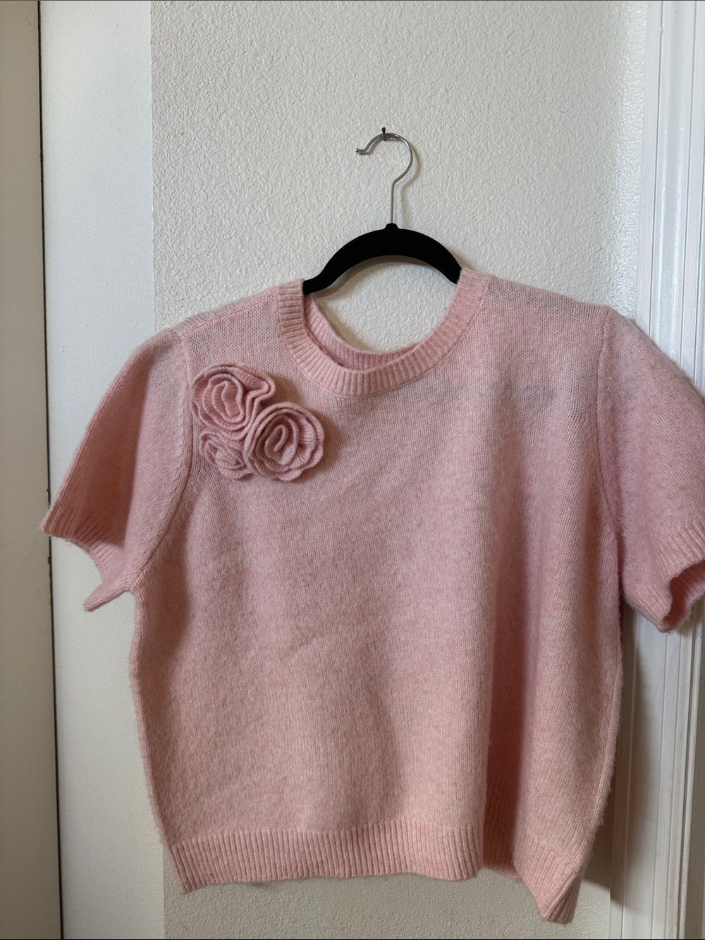 Liz Claiborne Blush Pink Short Sleeve Rosette Sweater